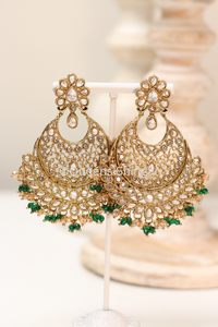 Ziva || Earrings and Tikka