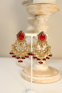 Rubi || Earrings and Tikka