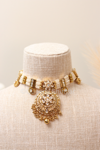 Amar || Kundan Set