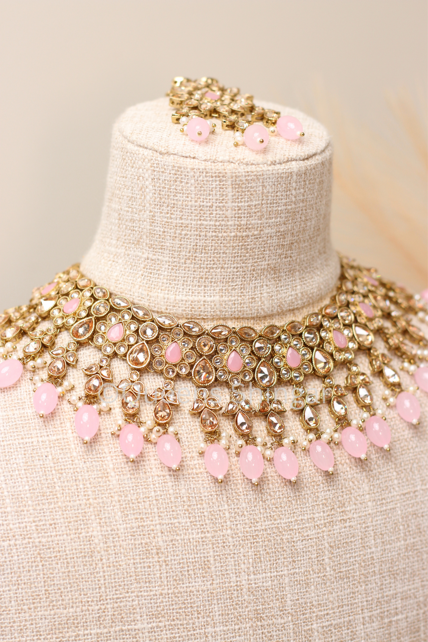 Chahat || Necklace Set