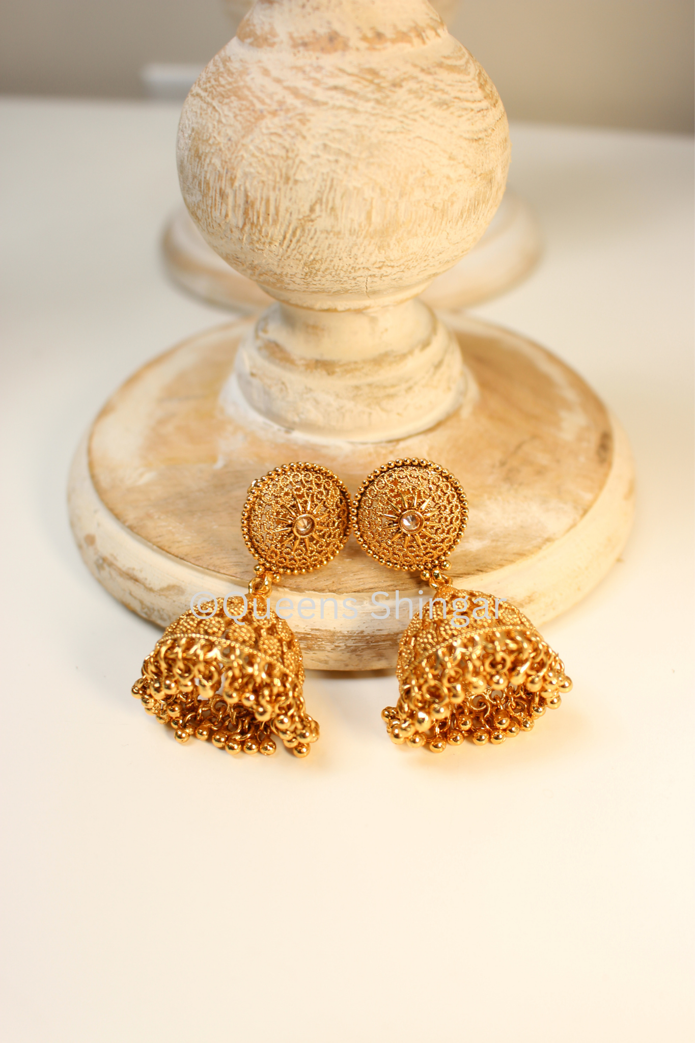 Mona || Earrings and Tikka