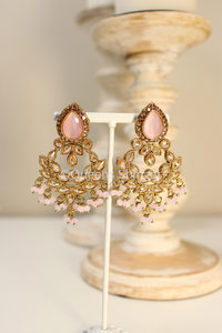 Rubi || Earrings and Tikka