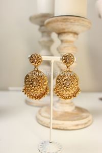 Circle || Earrings and Tikka