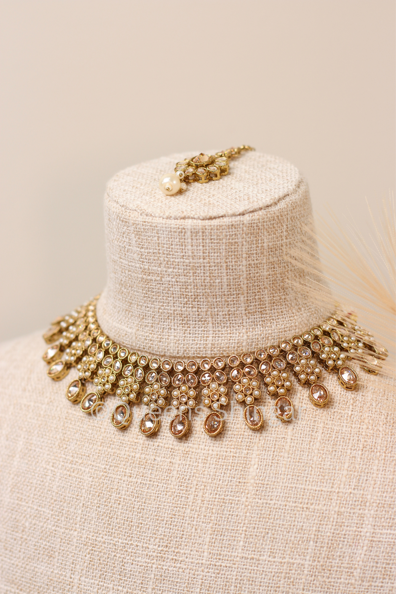 Ravya || Necklace Set