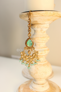 Rubi || Earrings and Tikka