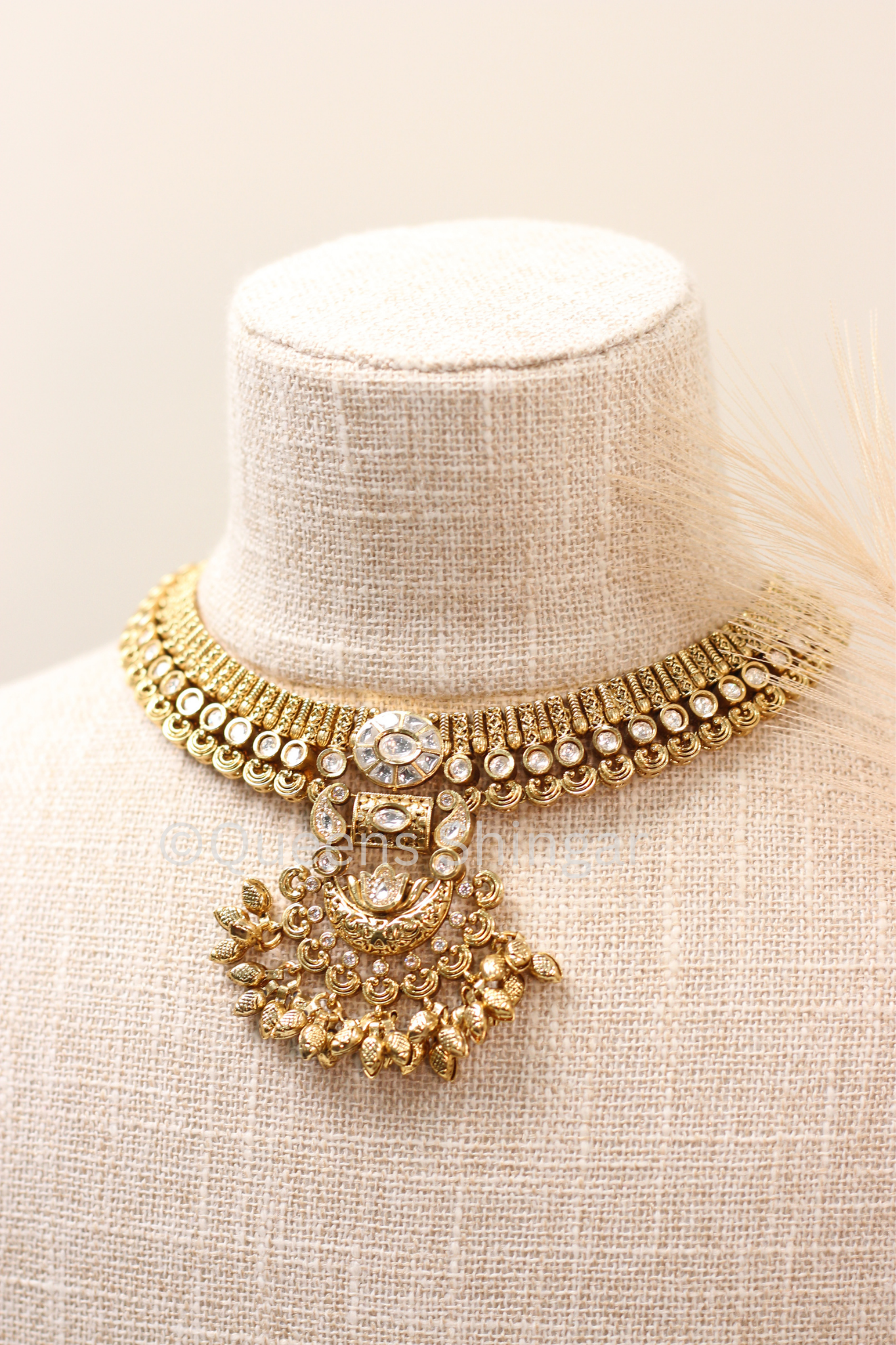 Arvi || Necklace Set