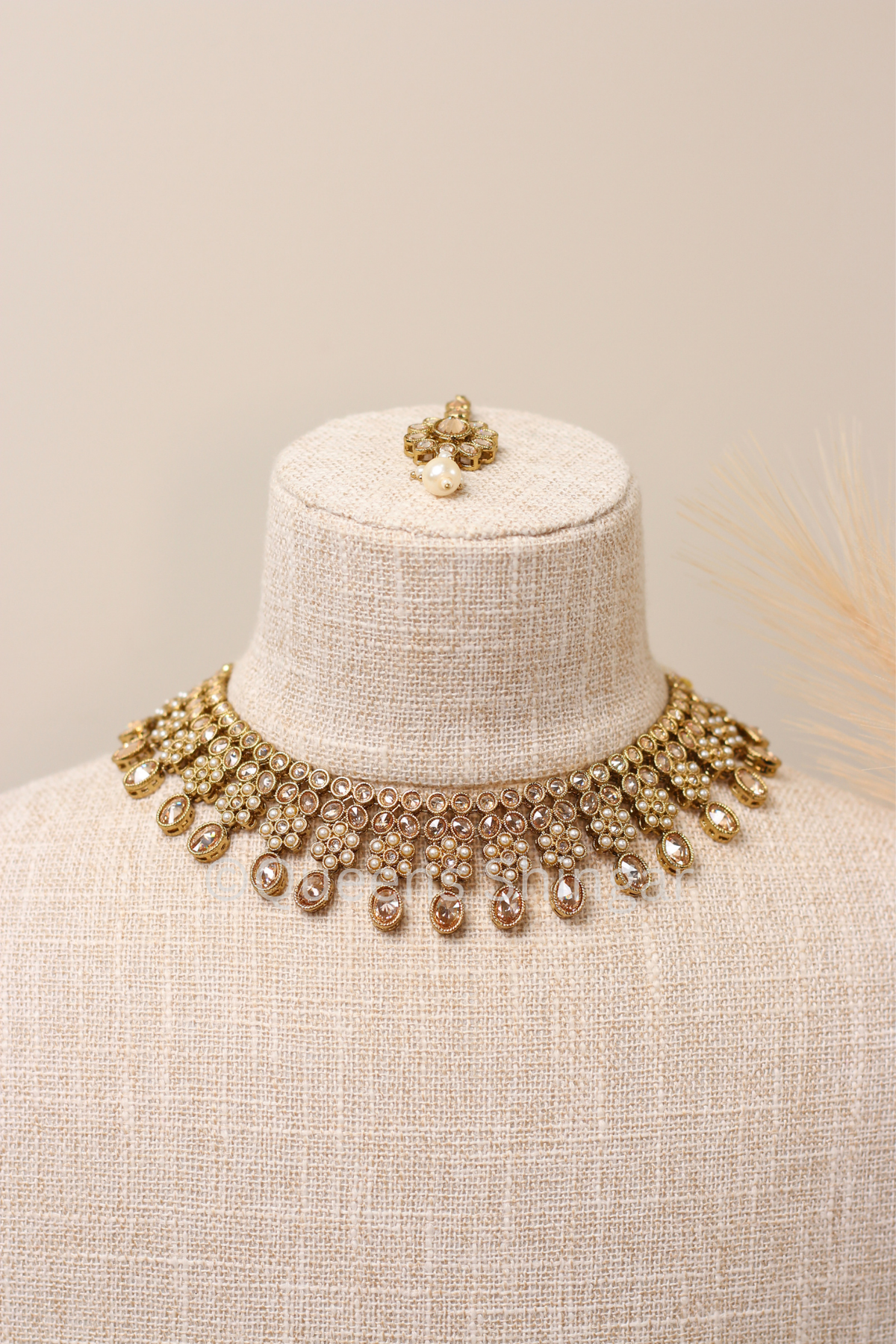 Ravya || Necklace Set