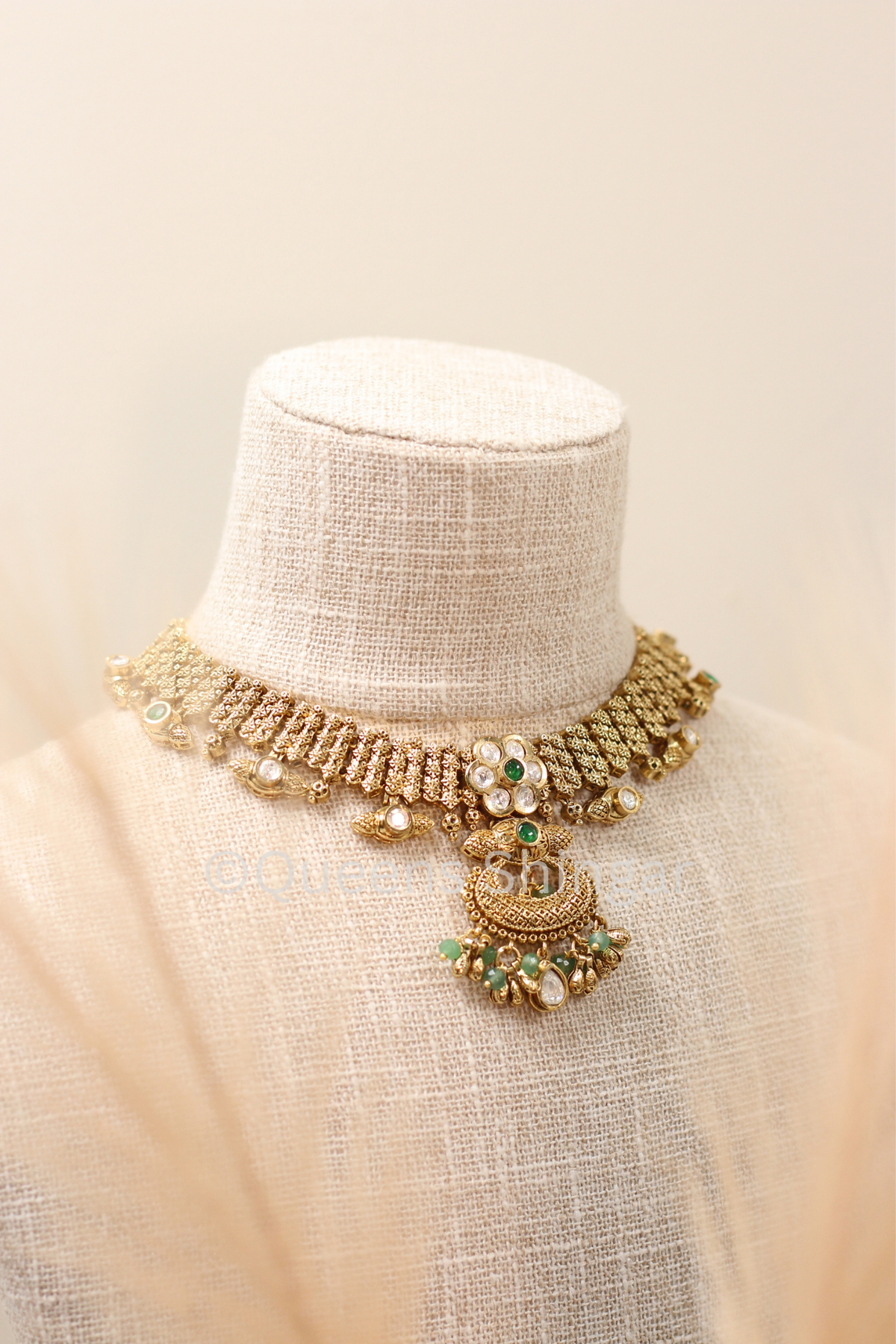 Pavi || Kundan Set