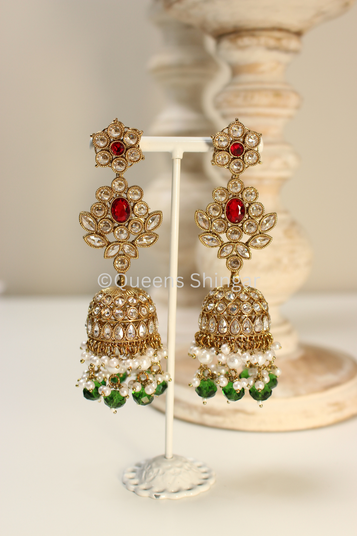 Tiya || Earrings and Tikka