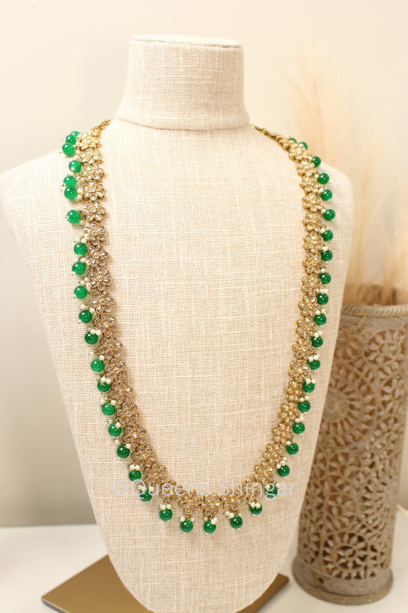 Lila || Mala