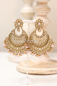Ziva || Earrings and Tikka
