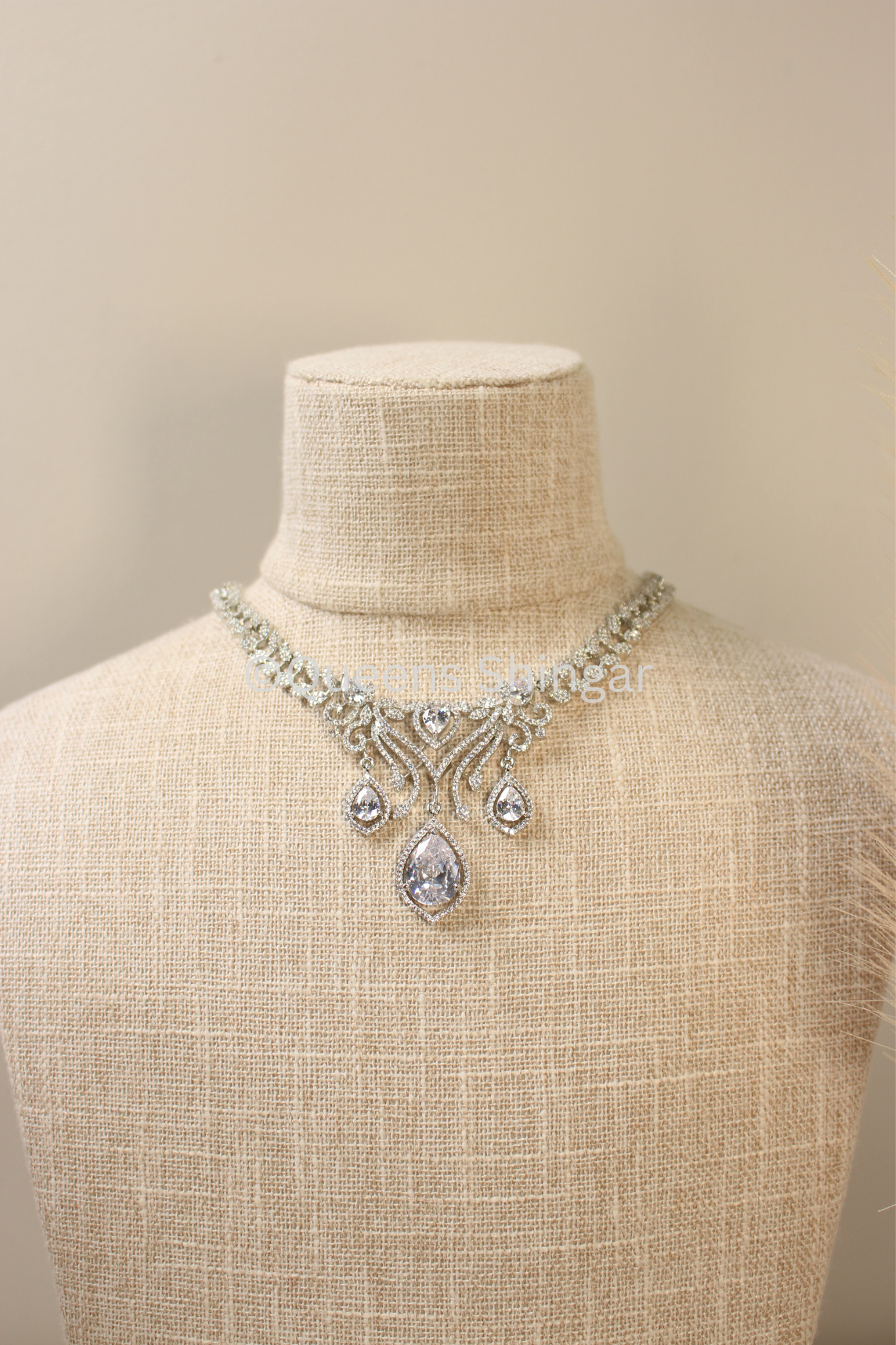 Aneisa || American Diamond Set