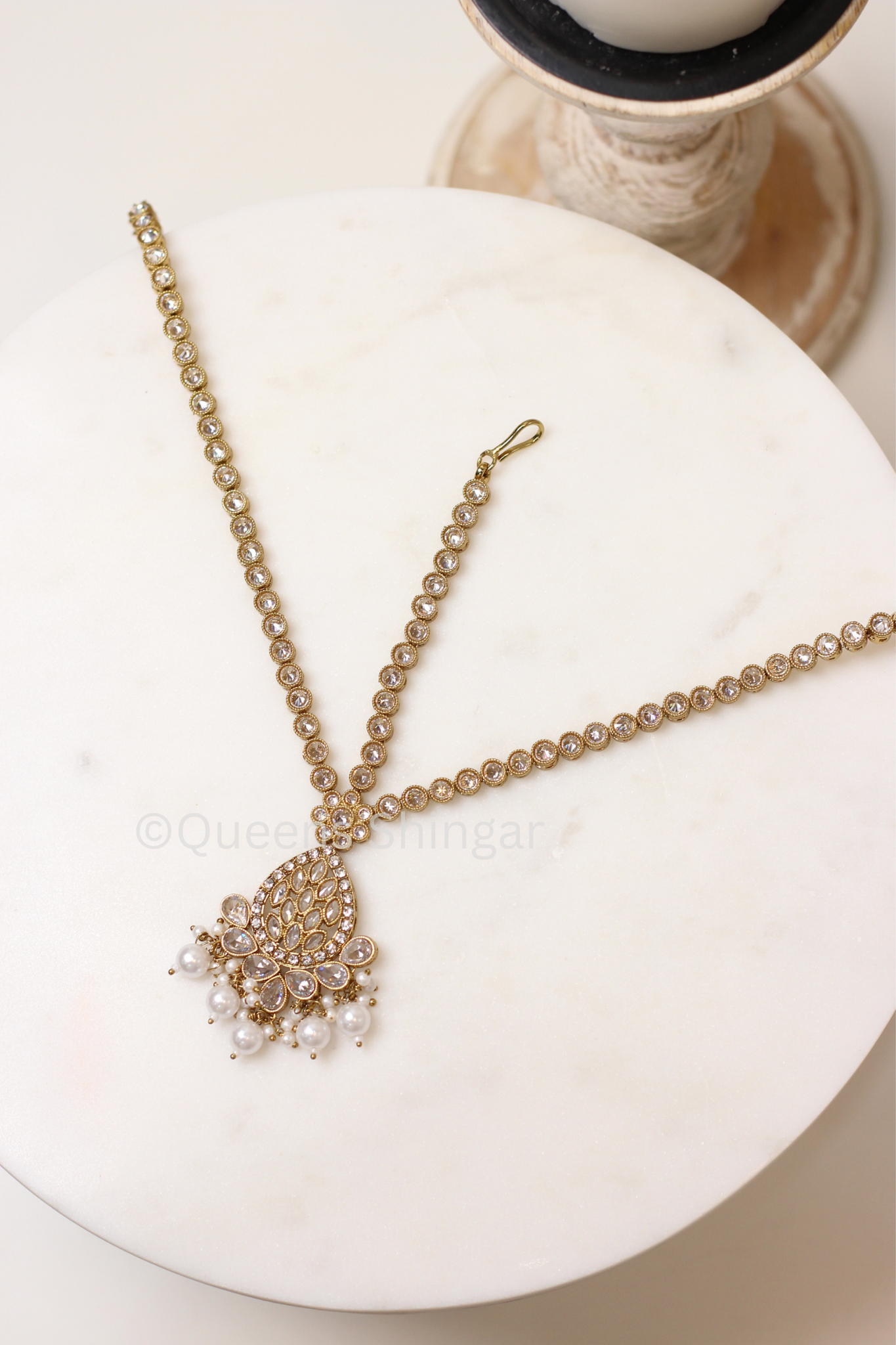 Esha || Headpiece