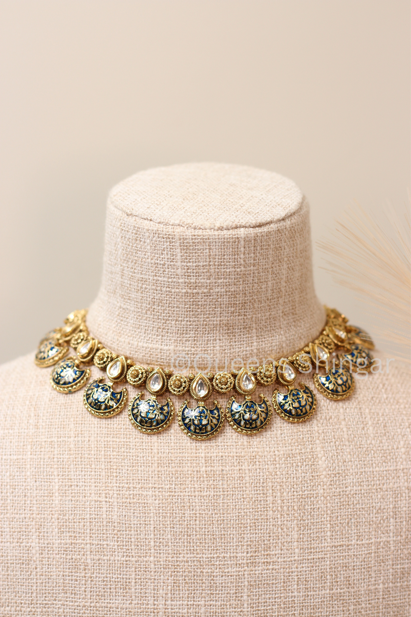 Gur || Kundan Set