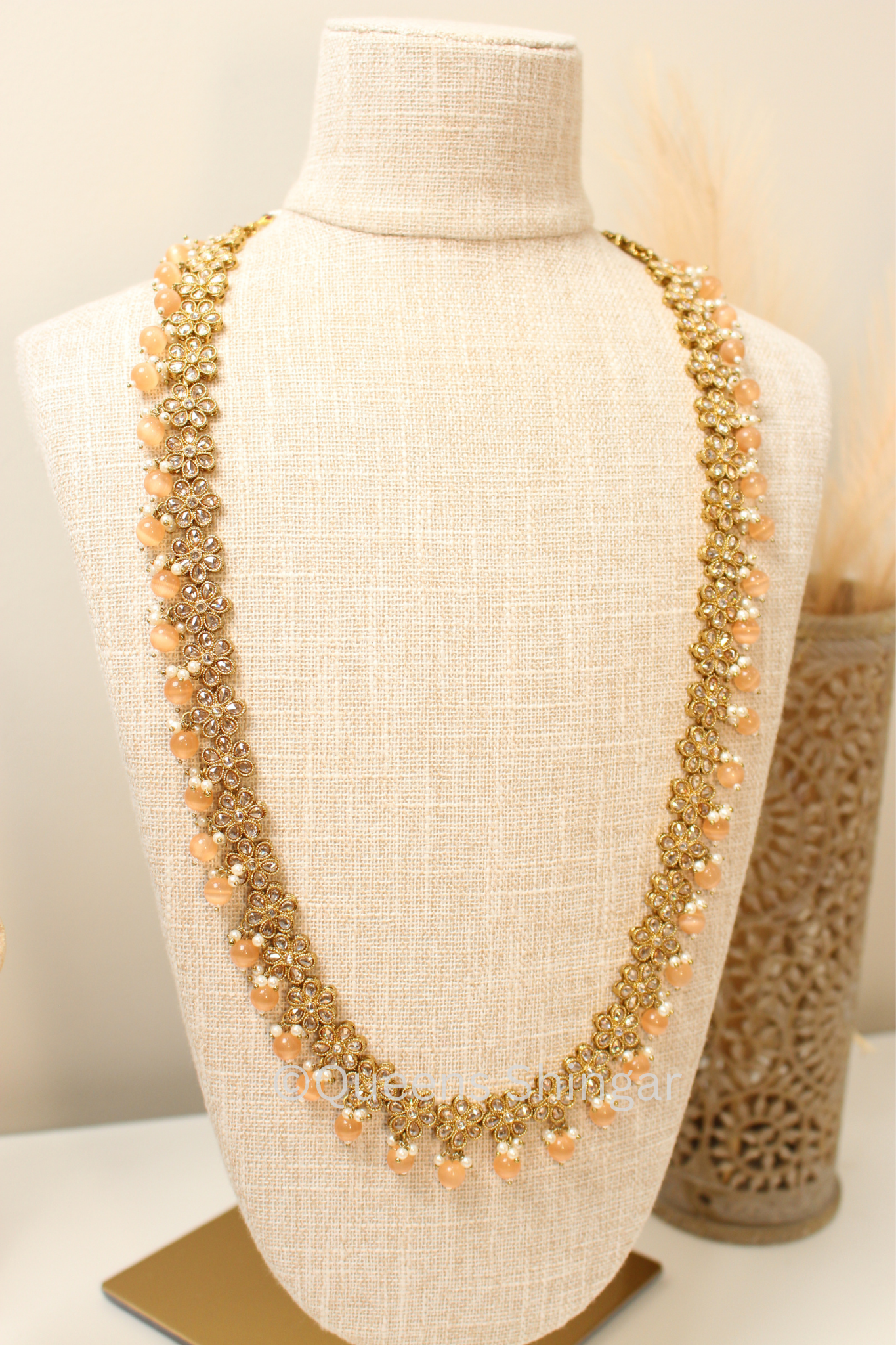Lila || Mala