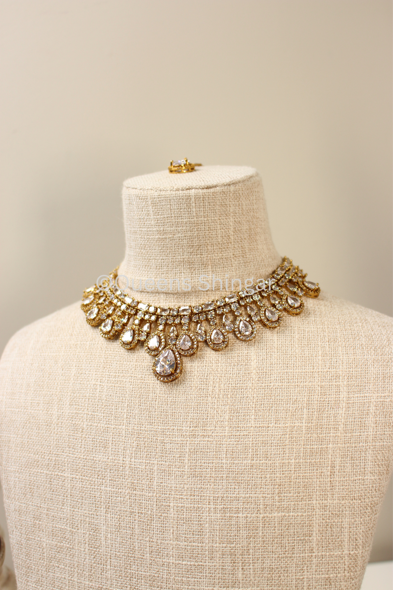 Perna || American Diamond Set