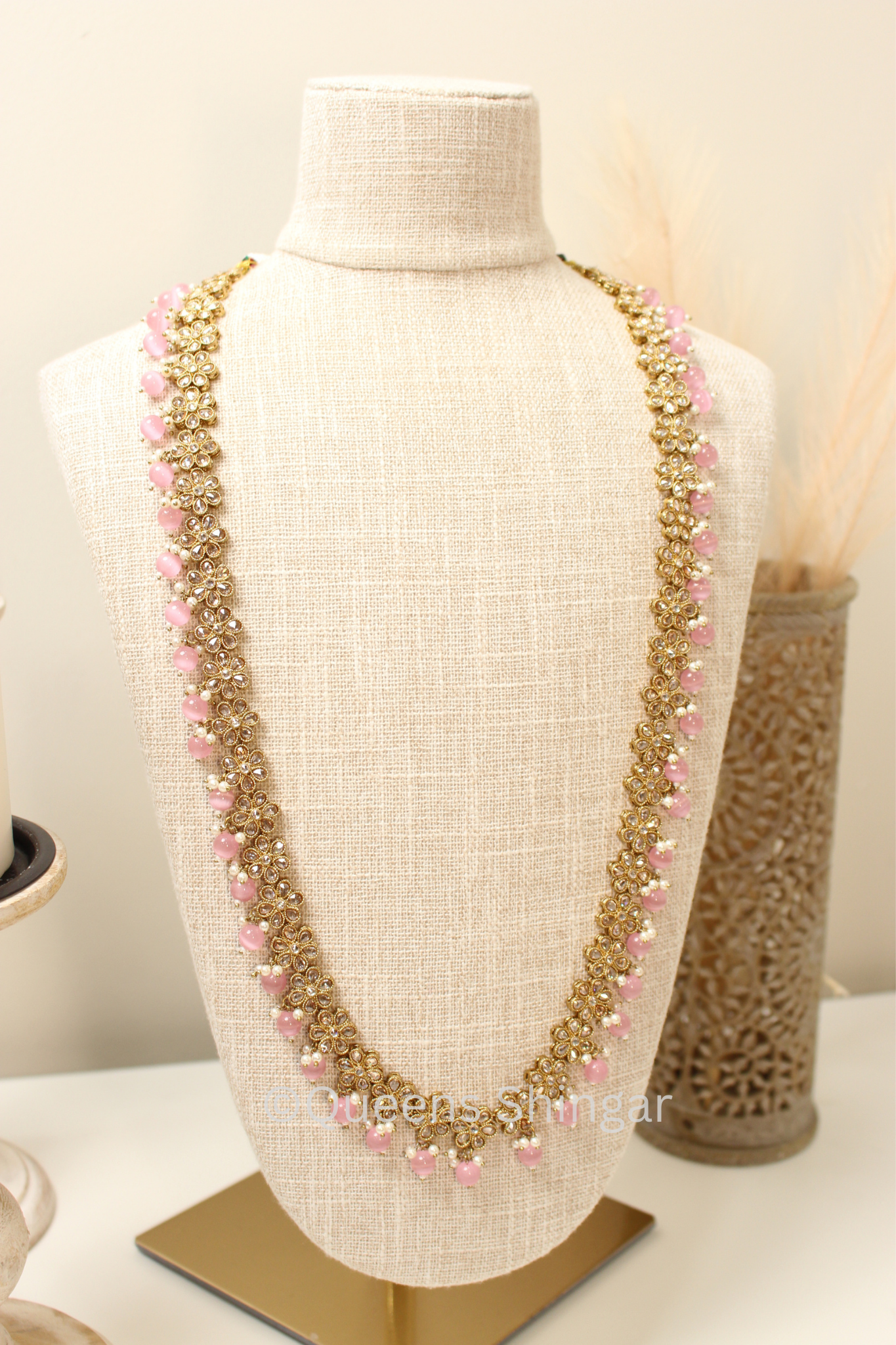 Lila || Mala