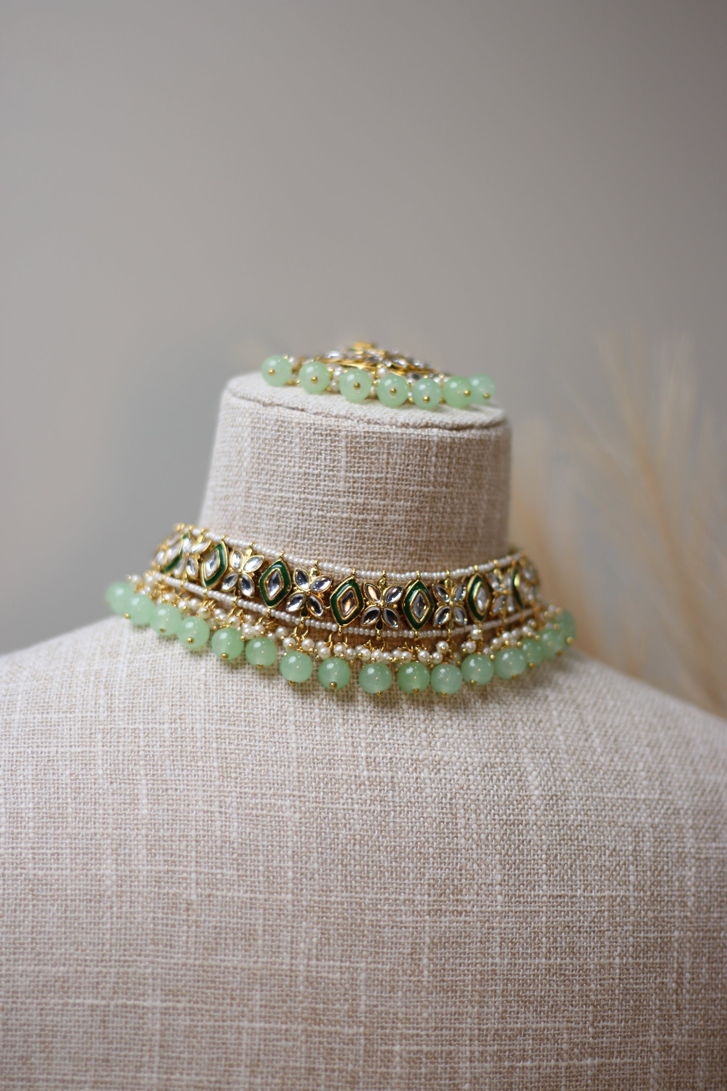 Bina || Kundan Set