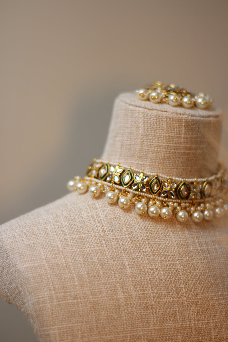 Bina || Kundan Set