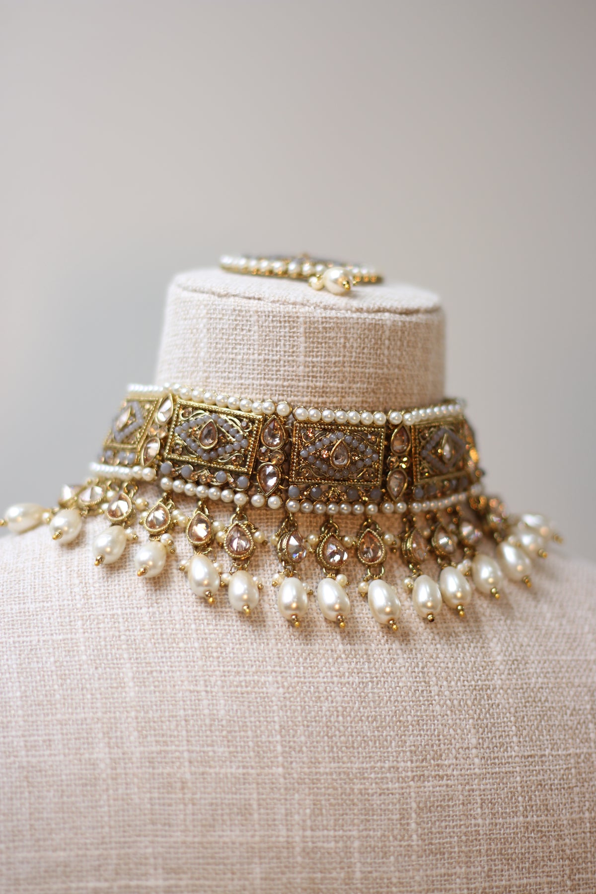 Roshni || Necklace Set