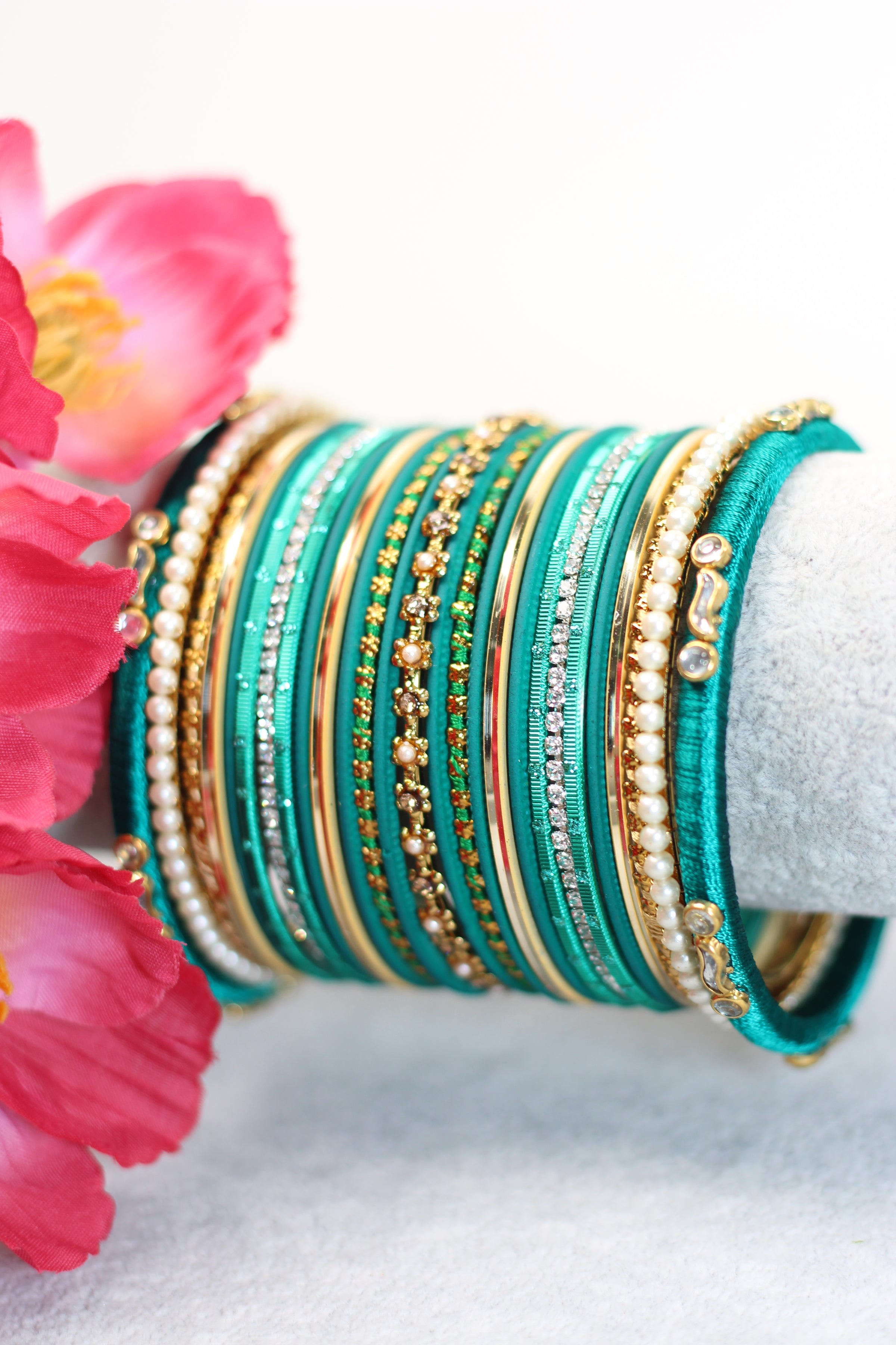 Peacock's Gold || Bangle Set