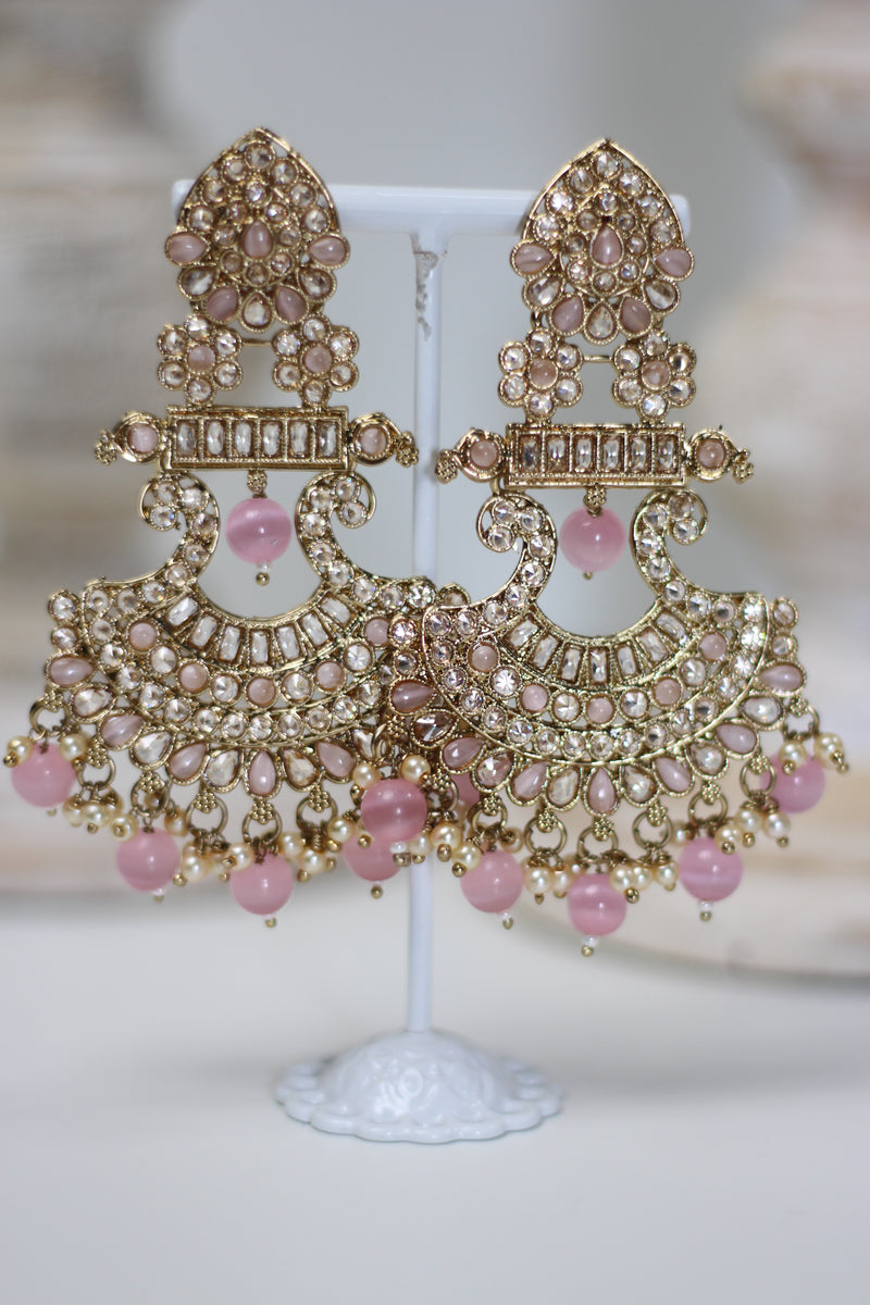 Paro || Earrings and Tikka