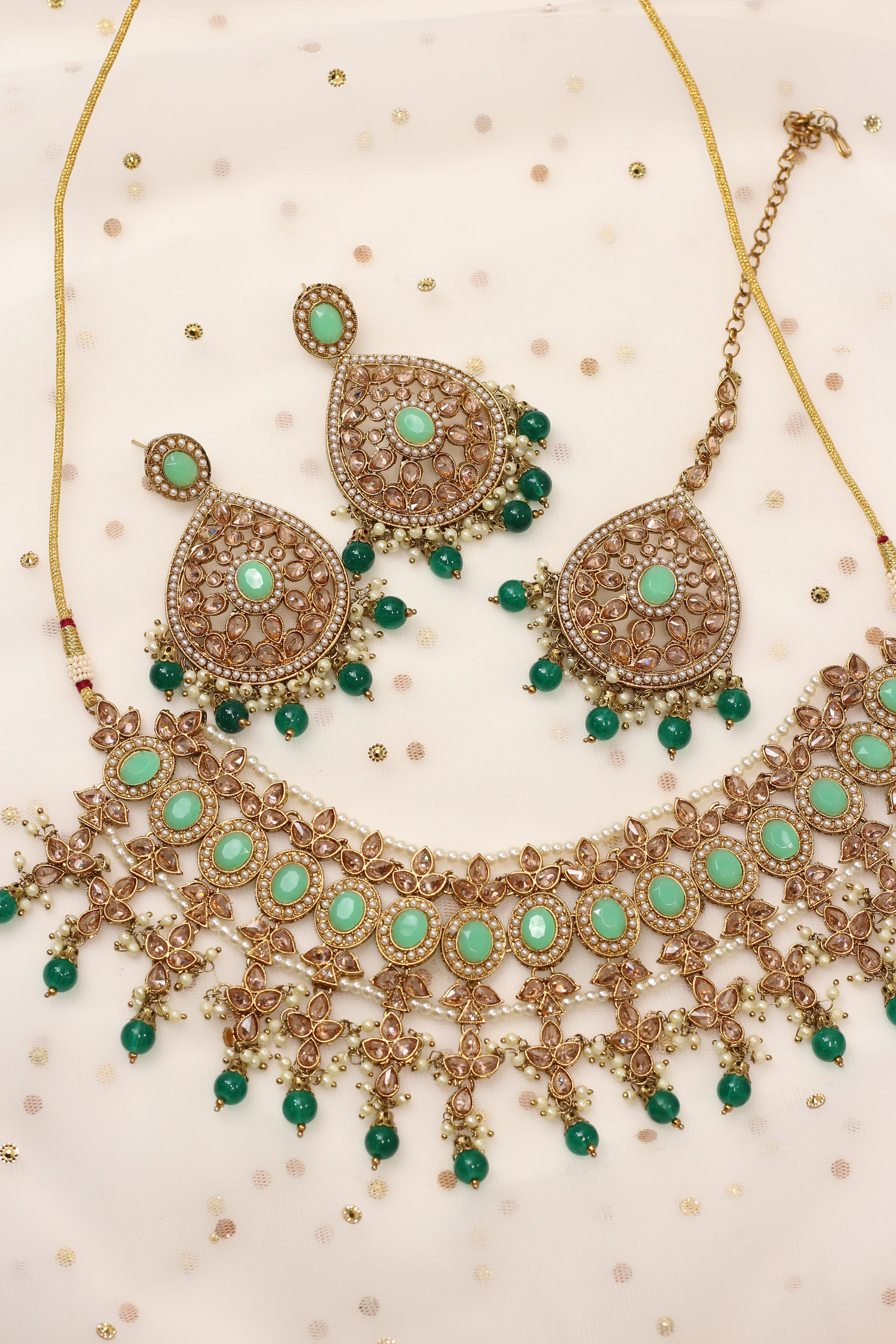 Isra || Necklace Set