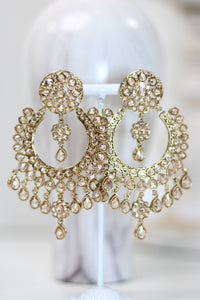 Nargis || Earrings and Tikka