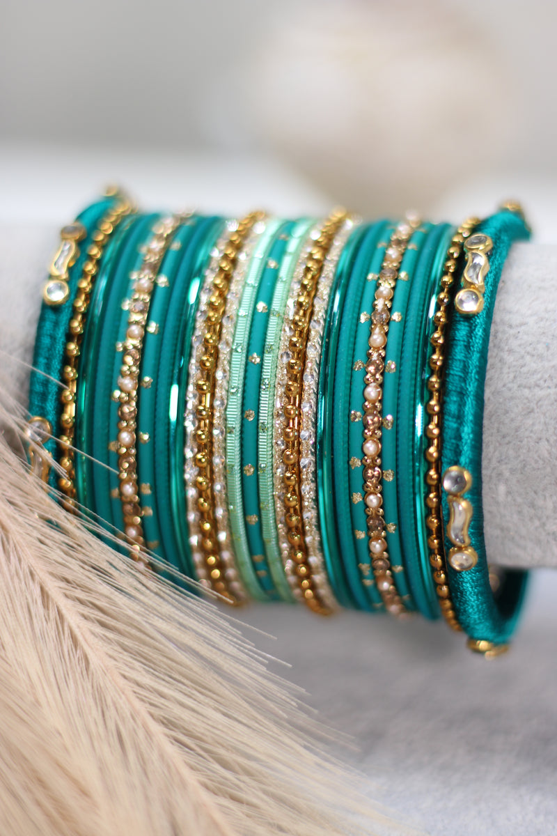 Peacock Tails || Bangle Set